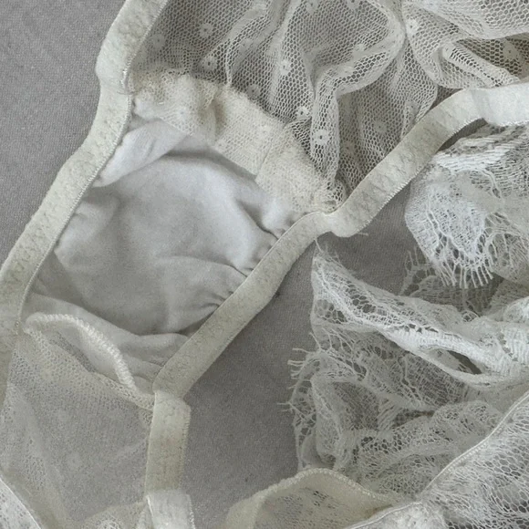 Love Me Camisole & Panty Set by Shell Belle Couture size Medium Gently used - Picture 7 of 7